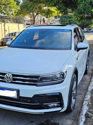 VOLKSWAGEN TIGUAN 2.0 350 TSI GASOLINA ALLSPACE R-LINE 4MOTION DSG VOLKSWAGEN TIGUAN 2.0 350 TSI GASOLINA ALLSPACE R-LINE 4MOTION DSG